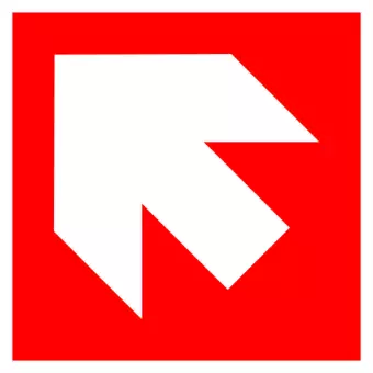 Brandskilt der indikerer brandudgang i pilens retning - skrå pil - Brandskilte